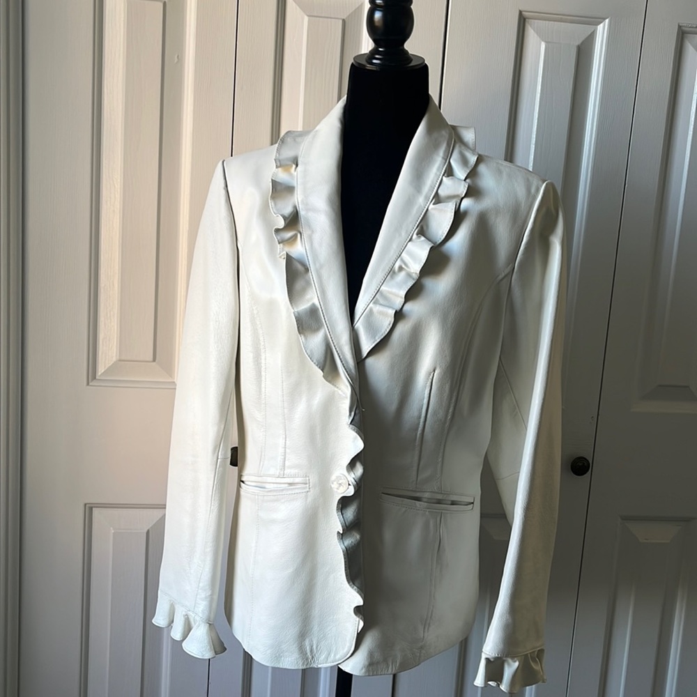 Vintage Terry Lewis Classic Luxuries White leather ruffle blazer, size M